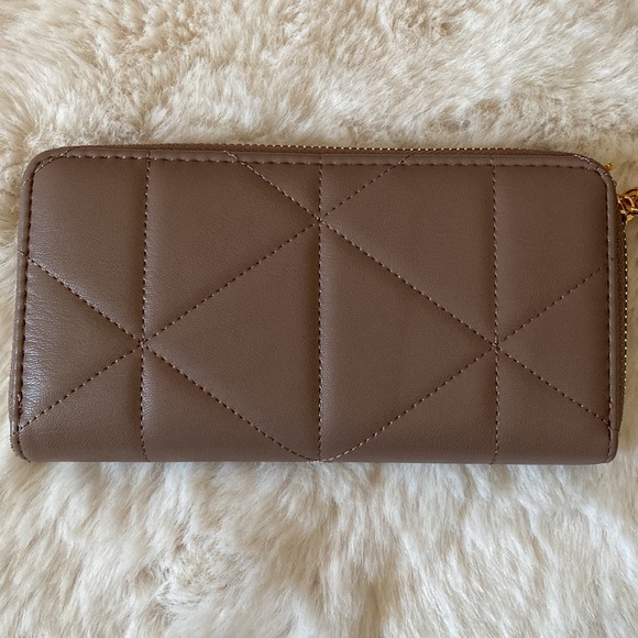 bebe Wallet - Picture 3 of 8